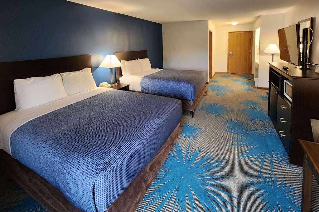 Econo Lodge Lakeshore Manistique Room photo